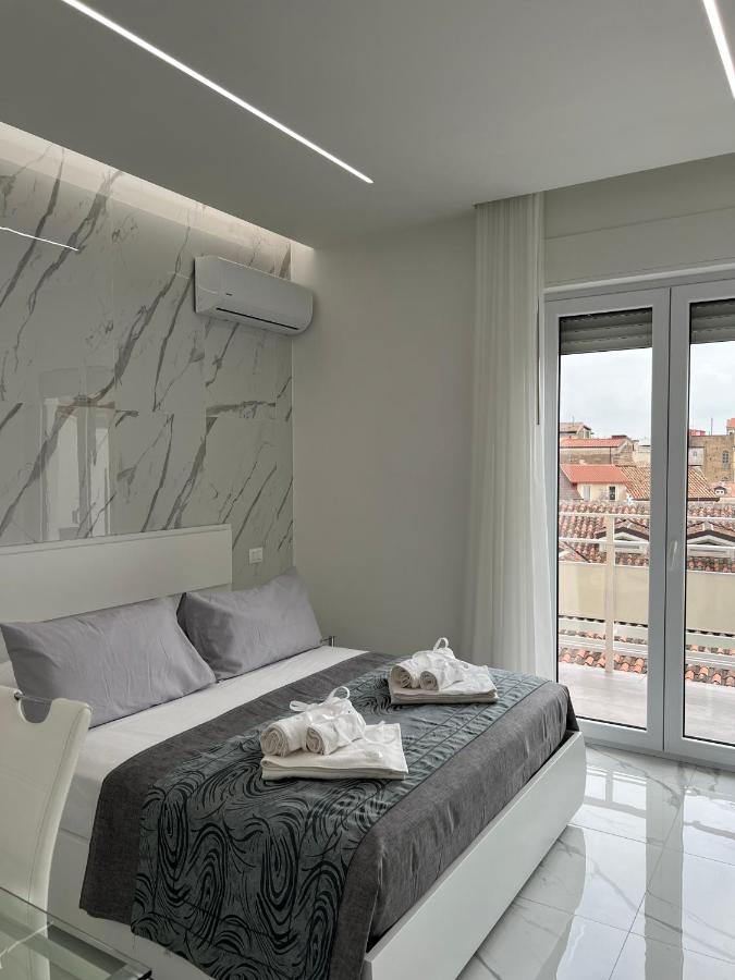 White Elegance Luxury B&B Caserta Buitenkant foto