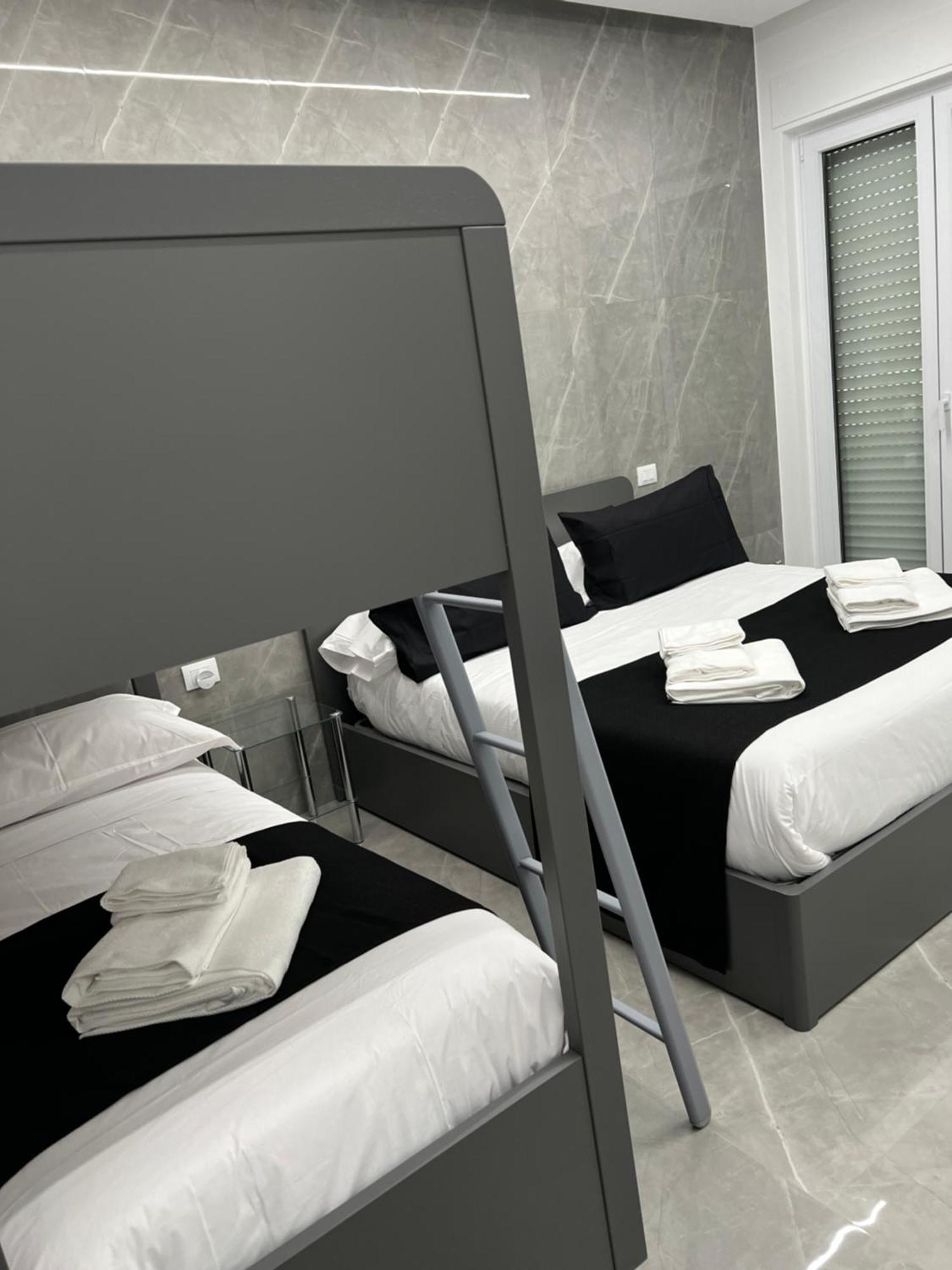 White Elegance Luxury B&B Caserta Buitenkant foto