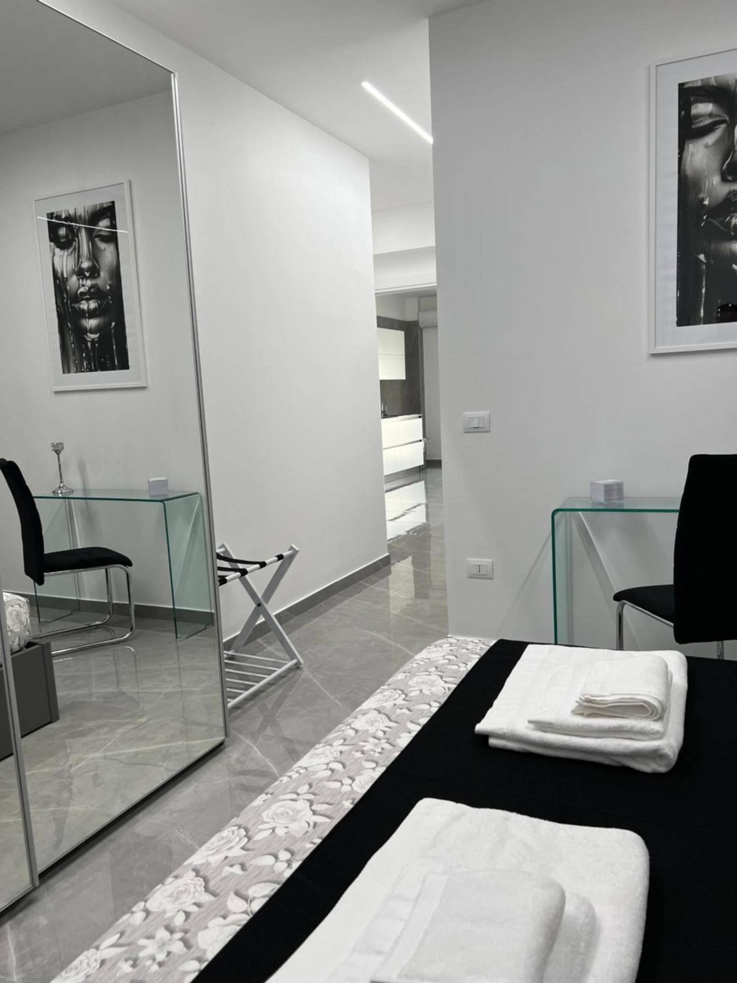White Elegance Luxury B&B Caserta Buitenkant foto