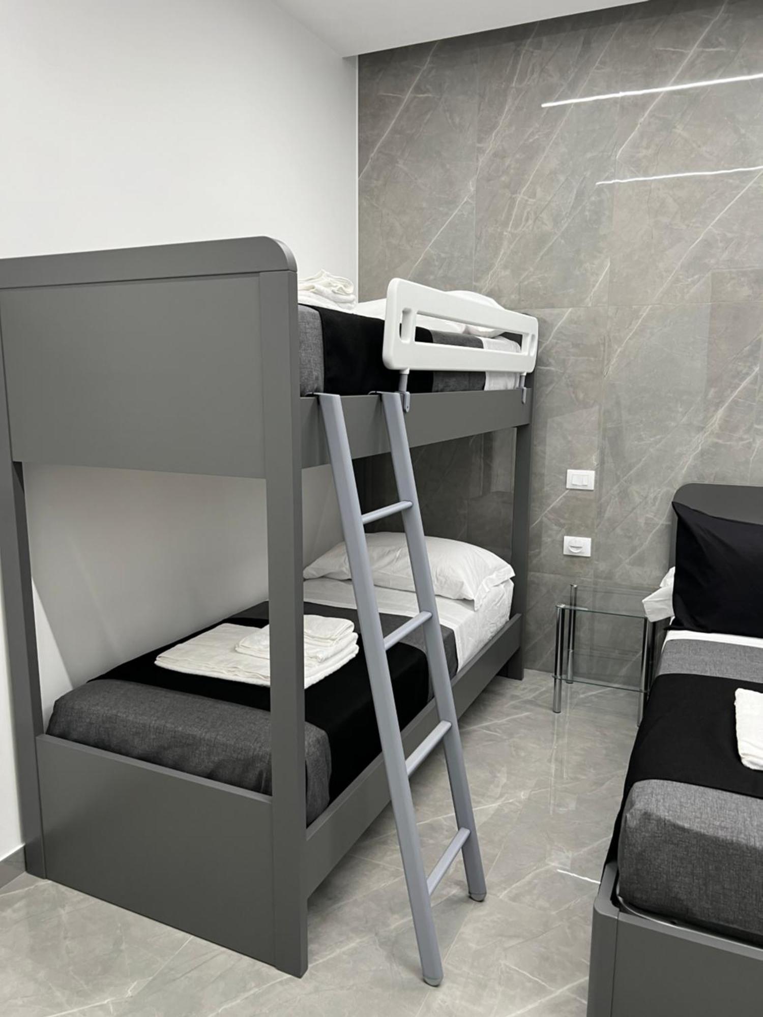 White Elegance Luxury B&B Caserta Buitenkant foto